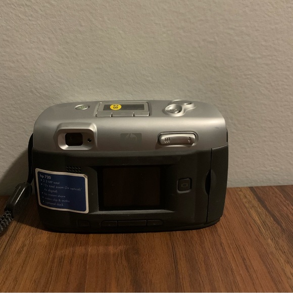 HP 720 Camera and Video - Picture 3 of 4
